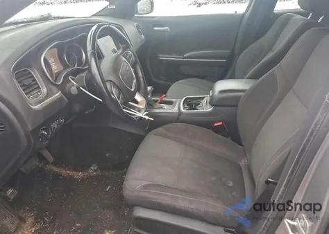 2015 Dodge Charger Sxt z USA, uszkodzony, nr VIN 2C3CDXJGXFH919566